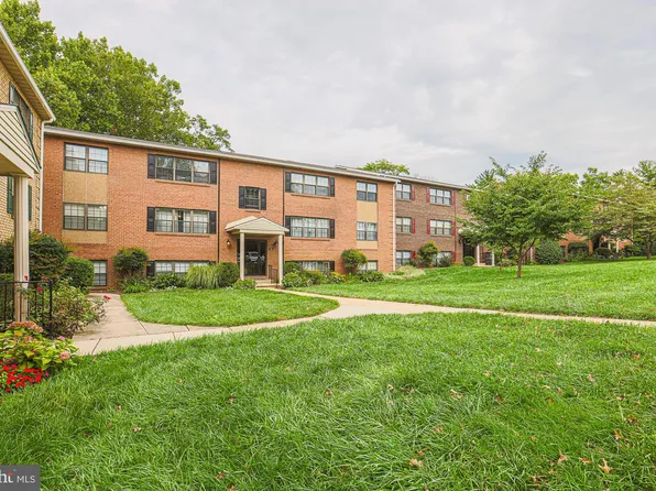 26 Alanbrooke Ct #26F, Towson, MD 21204