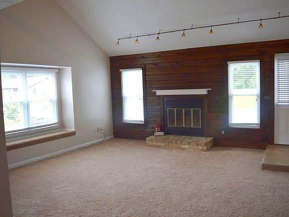 4th image of 5500 Rock Creek Ln