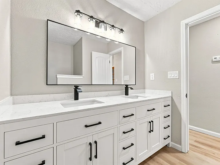 6655 S 67th East Ave — Photo 41