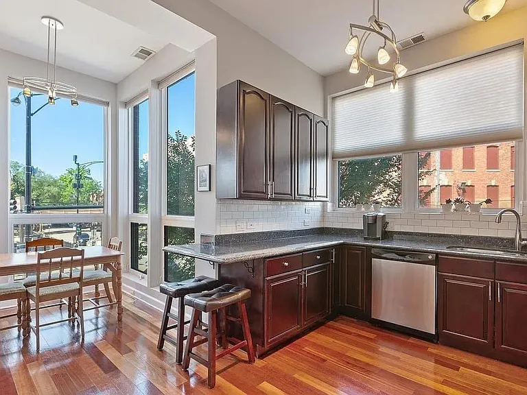 1395 N Milwaukee Ave #1W — Photo 5