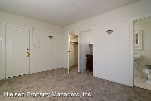 3rd image of 1620 P St APT 15
