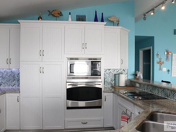 5th image of 732 N Shore Dr