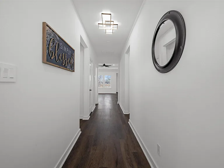 7430 Avenue E — Photo 3