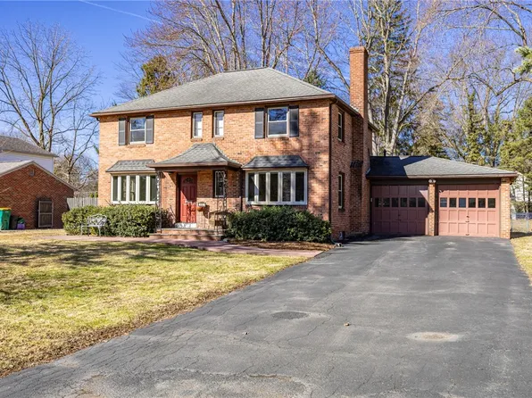 193 Georgian Court Rd, Rochester, NY 14610