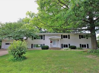 1300 4th St, Lacon, IL 61540