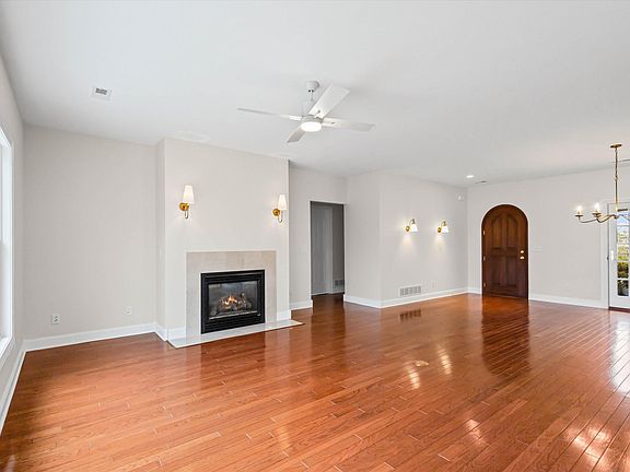 3rd image of 4208 Current Rd