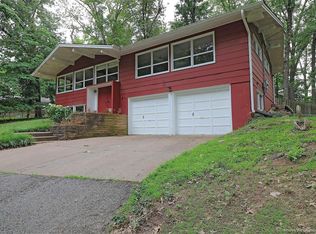 1653 Lyndhurst Dr, Cape Girardeau, MO 63701