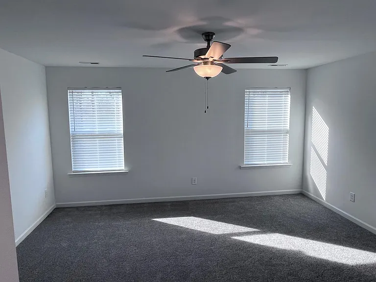 187 Royal Star Way — Photo 23