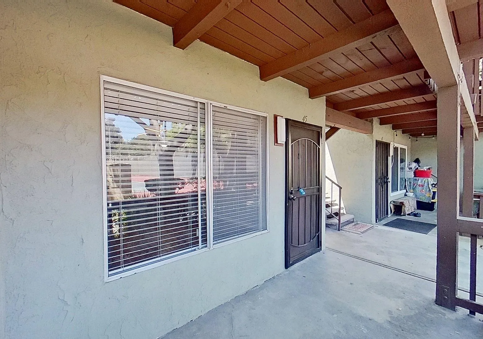Move In Promo: 1040 W Macarthur Blvd #45, Santa Ana: Charming 1 Bed 1 Bath Condo With Community A... — Photo 2