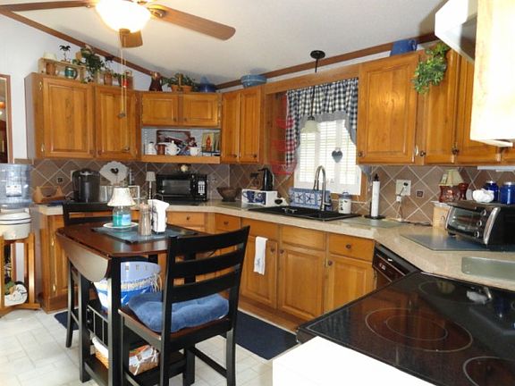 3rd image of 311 Greystone Dr