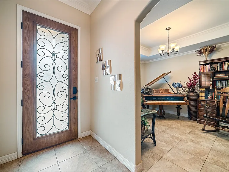 2602 Retta Dr — Photo 5