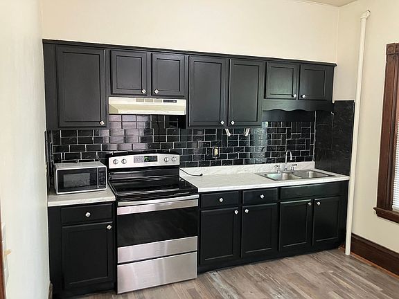 3rd image of 840 Columbia Ave APT 2