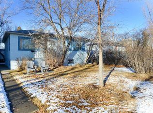 1917 SE Mountview Cres NE, Calgary, AB T2E5N4