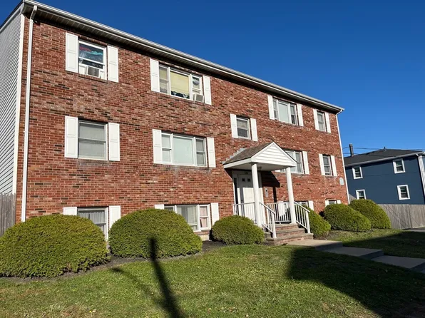 188 Palmer St APT F, Fall River, MA 02724