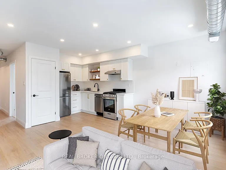 115 Catharine St N #2 — Photo 9