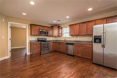 2 bed, 840 sqft, $1,250 — Photo 4