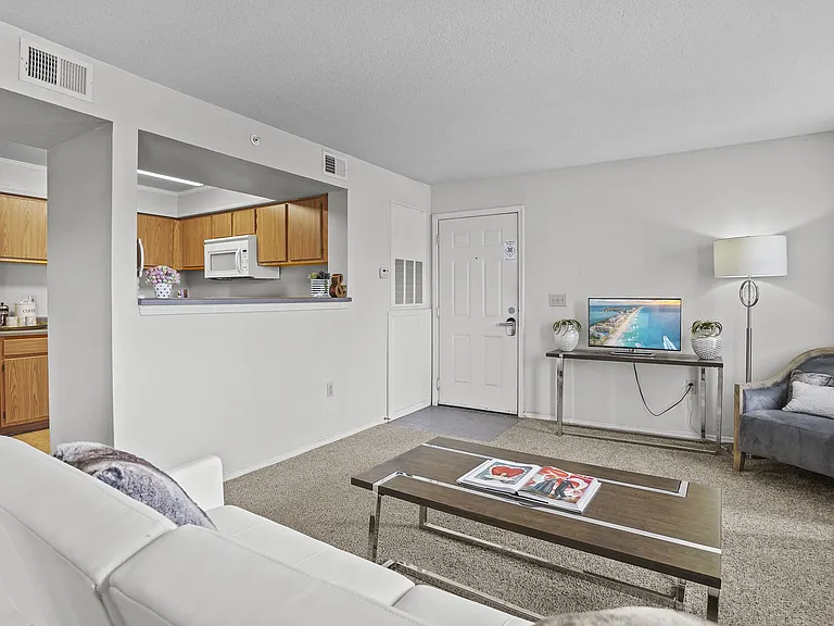 Remington Wichita Apts. — Photo 31