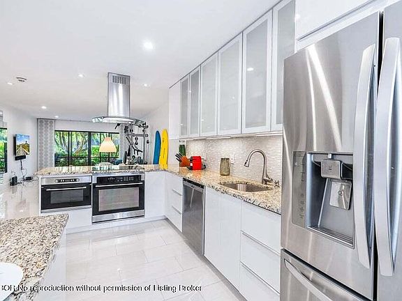 5th image of 3605 S Ocean Blvd APT 108