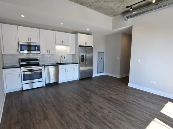 3817-45 N Broadway St #3833-514, Chicago, IL 60613