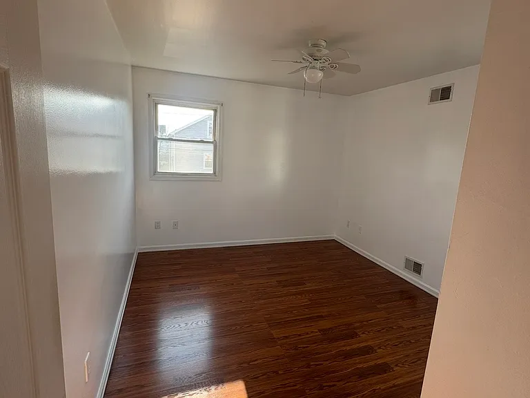43 Webster Ave #2 — Photo 9
