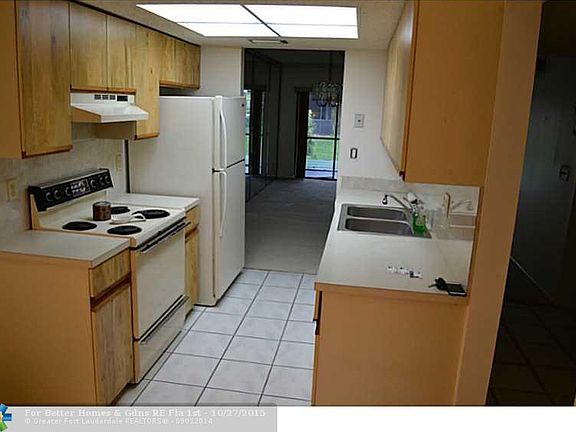 3rd image of 9553 NW 2nd Pl #1