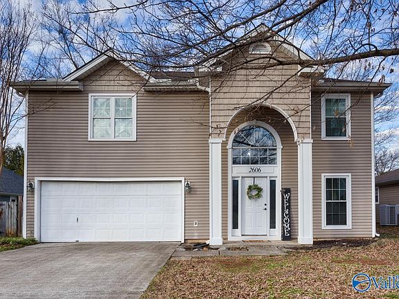 2nd image of 2606 Bonnie Oaks Dr SW