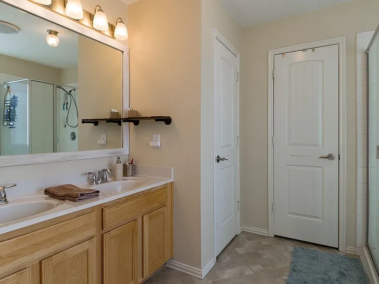 9964 Southgate Dr — Photo 7