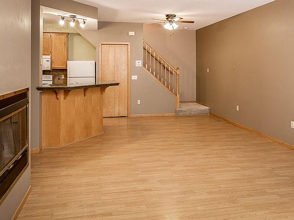 5th image of 15349 Greenhaven Ln APT 103
