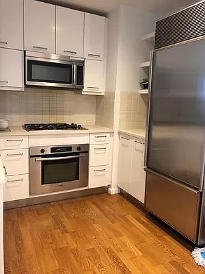 5th image of 635 W 42nd St APT 20J