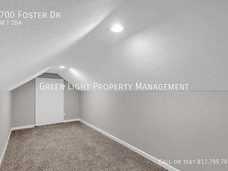 1700 Foster Dr — Photo 27