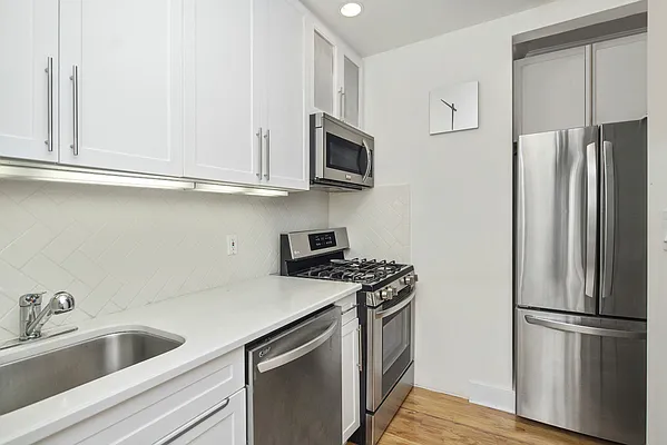 Rented by Keller Williams NYC | media 4