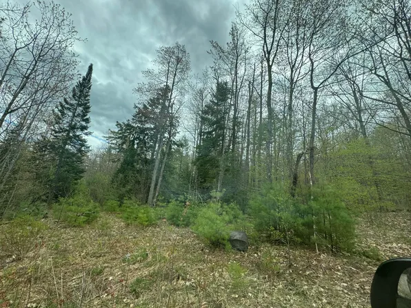 31 Maraposa Lane, Bridgton, ME 04009