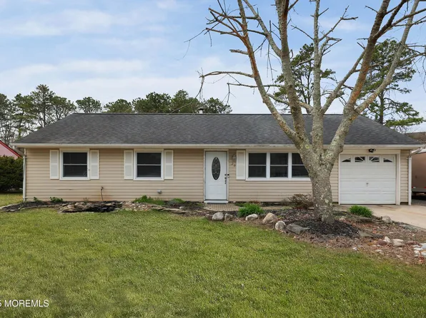 29 Georgetown Boulevard, Barnegat, NJ 08005