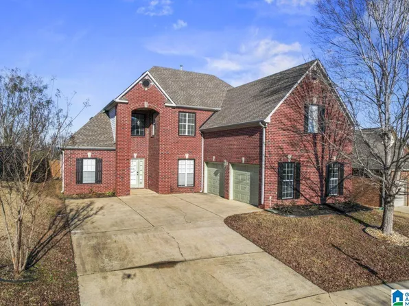 5136 Overlook Cir, Bessemer, AL 35022