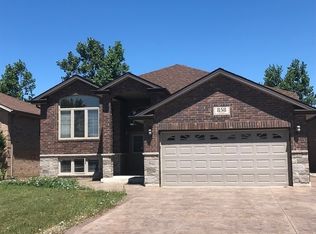 858 Newport Cres, Windsor, ON N9E4Z5
