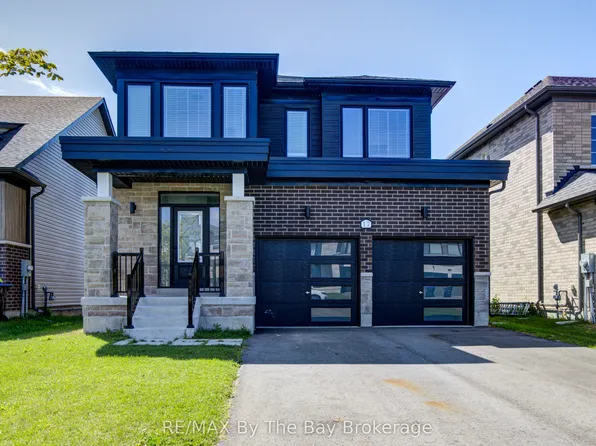 17 Rosanne Cir, Wasaga Beach, ON L9Z 1J7