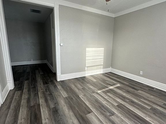 3rd image of 1216 Hartford St #1116