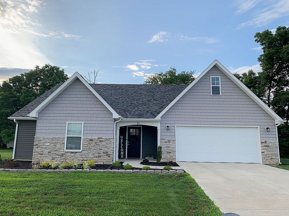 1st image of 811 Apple Valley Dr