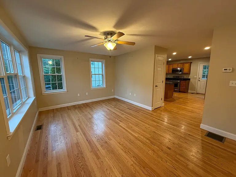 857 Temple St #B1 — Photo 6