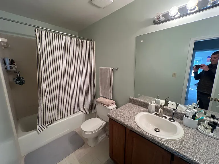 345 Research Dr — Photo 8