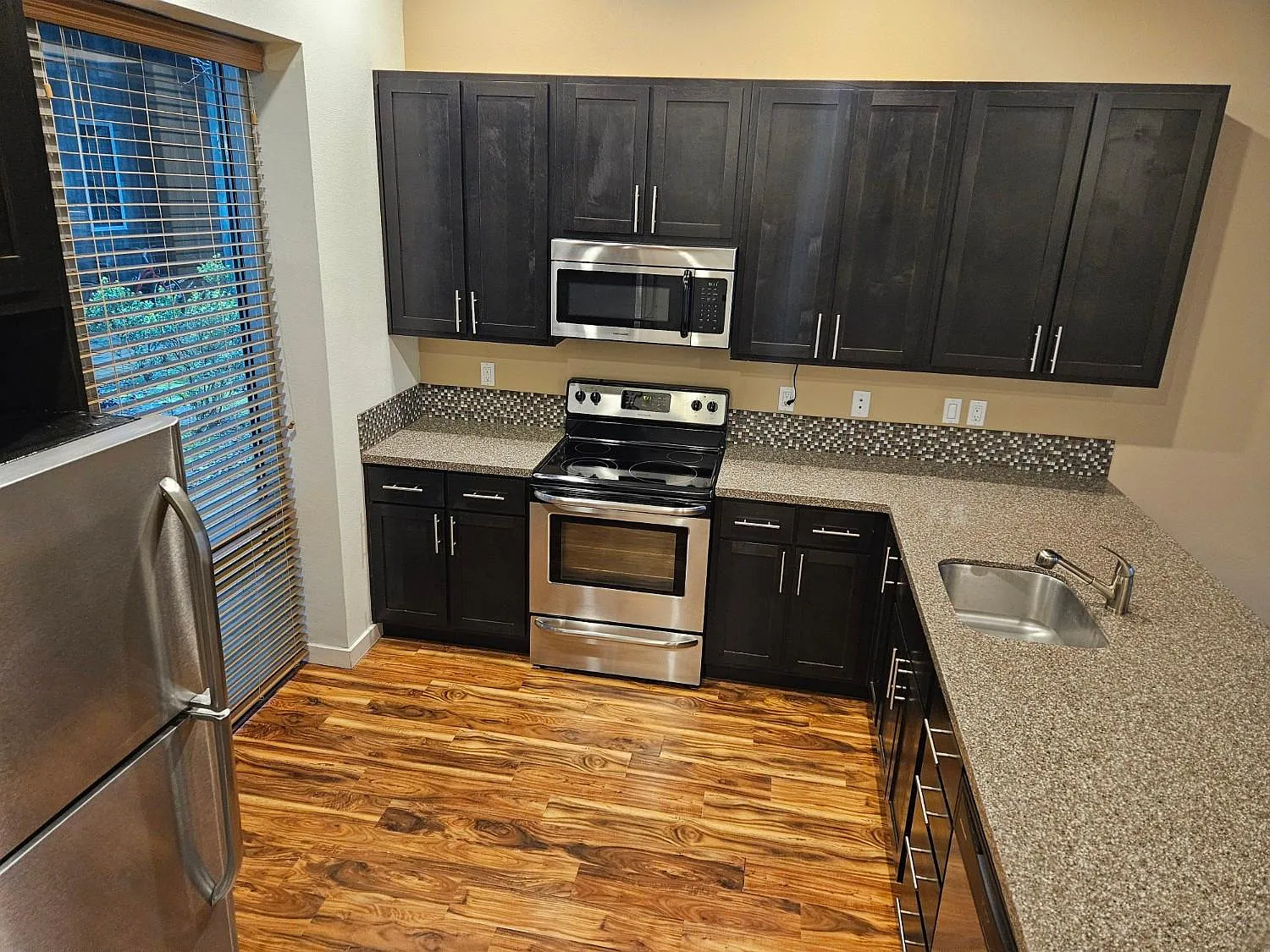 1 bed, 725 sqft, $1,250 — Photo 2