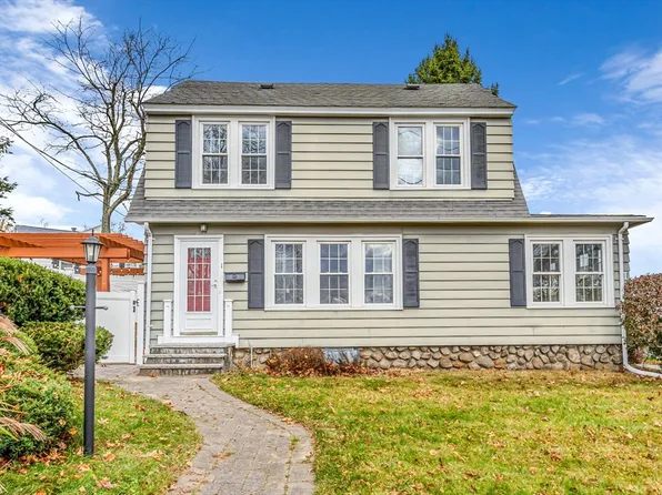 1 Green Hill Ave, Worcester, MA 01605