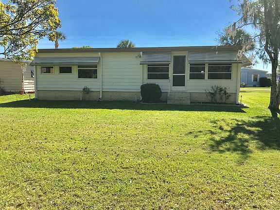 3rd image of 103 Country Club Dr