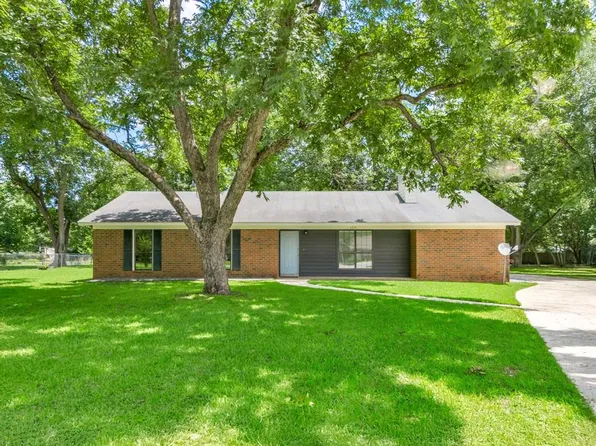 109 Winners Ct, Albany, GA 31701