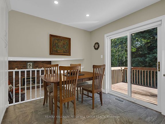 4th image of 17 Holloway Ln