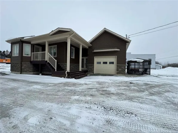 5 Gallant St, Saint Quentin, NB E8A 2N5