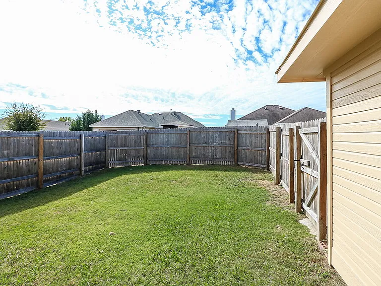 1000 Chelsea Dr — Photo 15