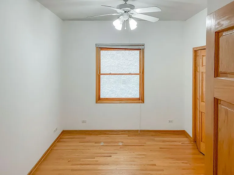 2714 N Wayne Ave — Photo 9
