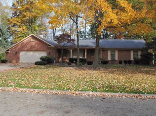 424 Cherry Hill Ln, Cortland, OH