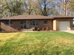 8028 Greenwood Ave, Munster, IN 46321